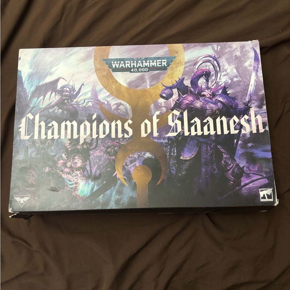 Games Workshop Warhammer 40,000 Champions of Slaanesh Game Box Set.